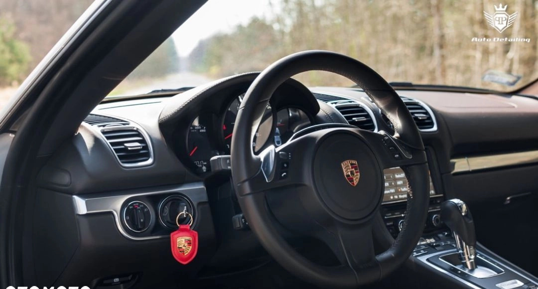 Porsche Cayman cena 219000 przebieg: 107000, rok produkcji 2013 z Jastrowie małe 466
